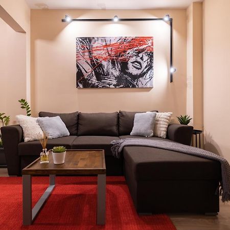 The Red Point Apartment Varna Bagian luar foto