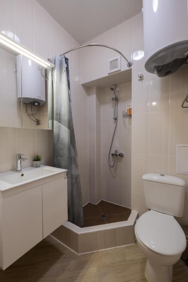The Red Point Apartment Varna Bagian luar foto